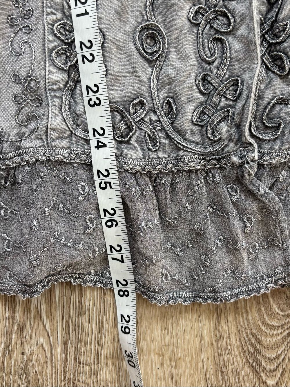 Studio West Apparel Grey Embroidered Open Front Cardigan Bell Sleeve Boho - Picture 8 of 8
